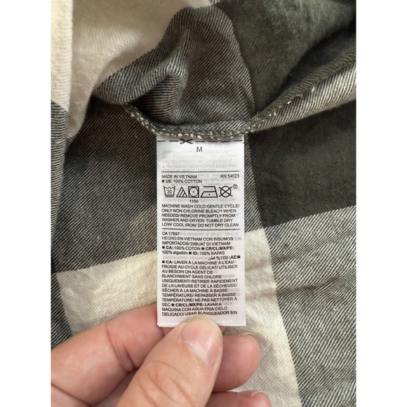 Old Navy Classic Shirt Womens Medium Green Buffalo Plaid Button Down Cotton - Picture 7 of 10